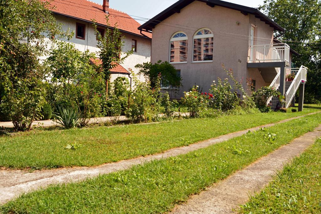 Ammy Apartment Сараево Екстериор снимка